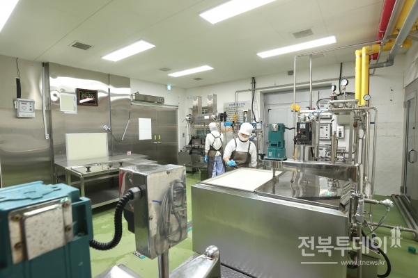 임실군의 치즈 생산 업체인 (영)무지개와 가시엉겅퀴 전문업체인 (영)임실생약이 전라북도 6차산업 돋움지원사업에 선정됐다.
